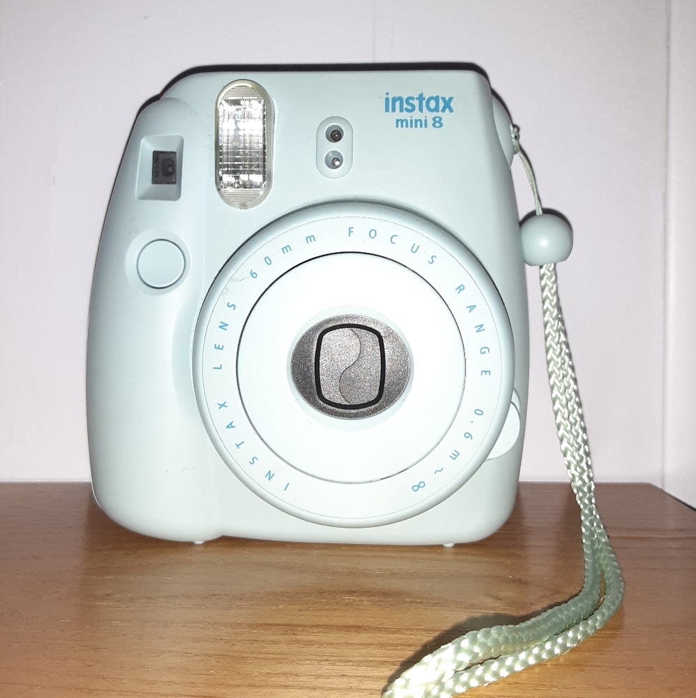 Instax mini 8 Polaroid Camera